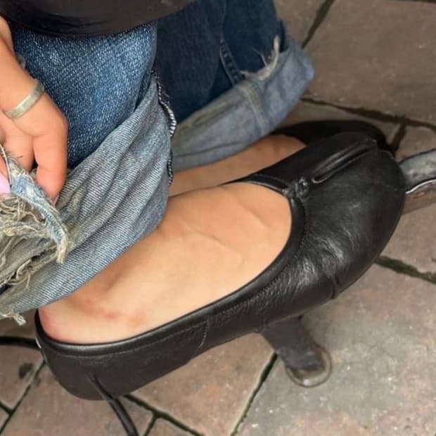 마르지엘라 타비 블랙 플랫 38 사이즈 판매  maison margiel