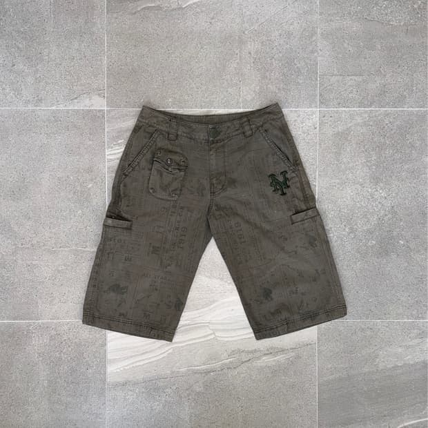 MLB khaki newspaper multi pocket 버뮤다팬츠