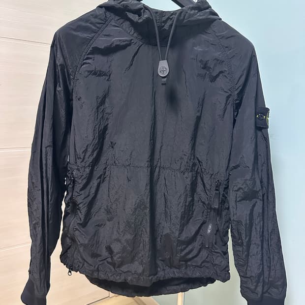 18FW 스톤아일랜드 나일론메탈 후드 아노락 블랙 L
