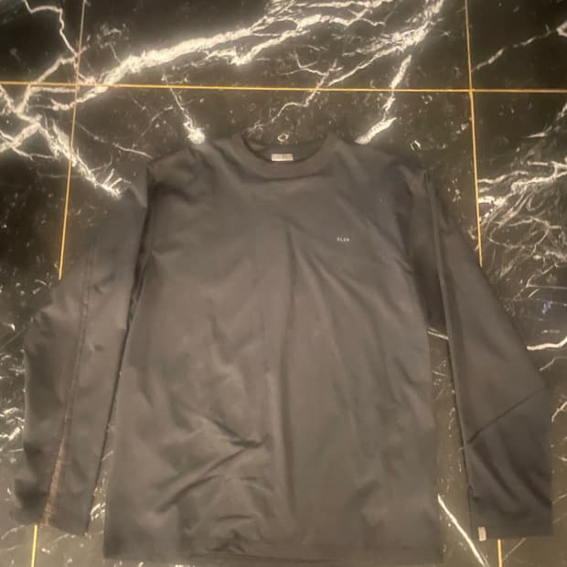 xlim longsleeve black size 3