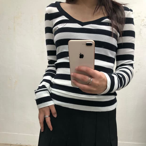 버버리 딱붙핏 탑