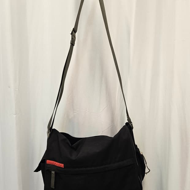 프라다 PRADA 스포츠라인 나일론 크로스 메신저백
