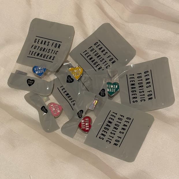 [새상품] 휴먼메이드 뱃지 전컬러