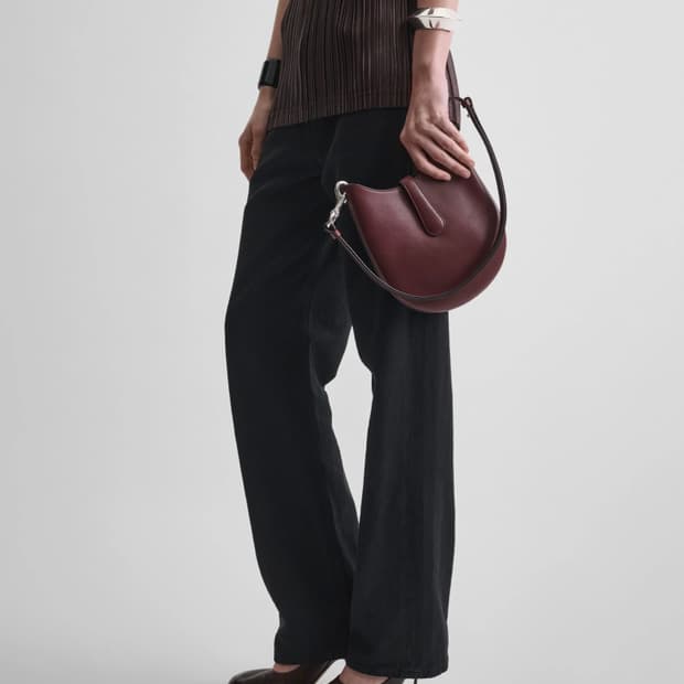 피비파일로 26ss 미니 빈 슬링백/체슈넛