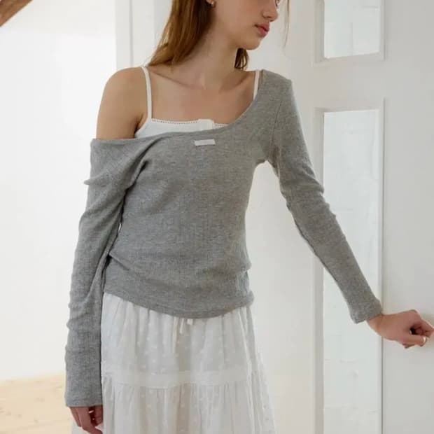 레터프롬문 레터즈 투웨이 슬림 티셔츠 그레이