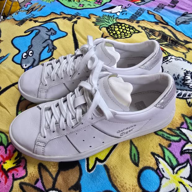 오니츠카 타이거 흰색 가죽 스니커즈 (1467)