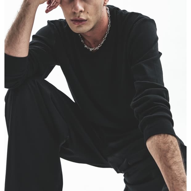 헬렛 / 리브드 레귤러 크롭 브이넥 롱슬리브 (블랙) / M