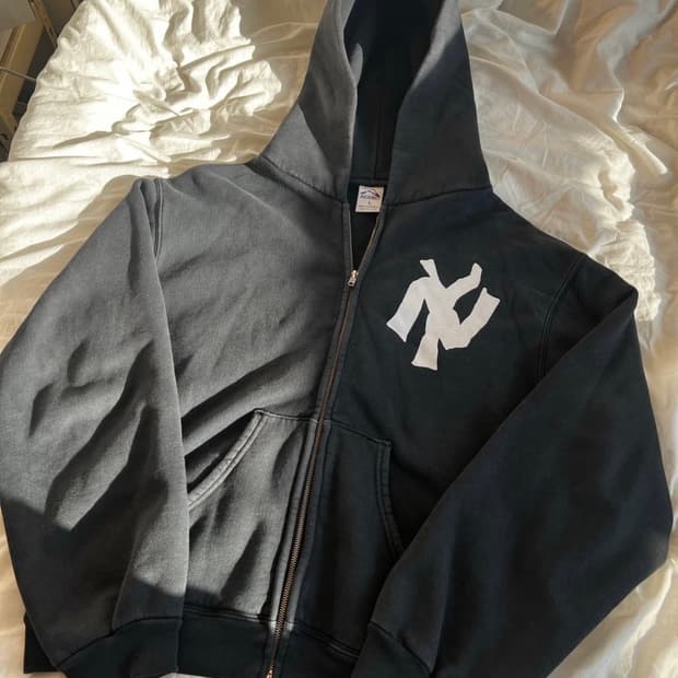 akimbo club / NY hoodie / L