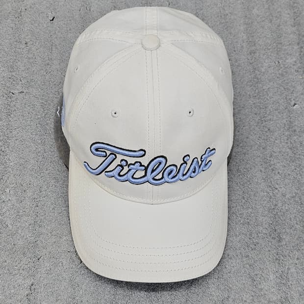 타이틀리스트 Pro V1 골프 모자 화이트