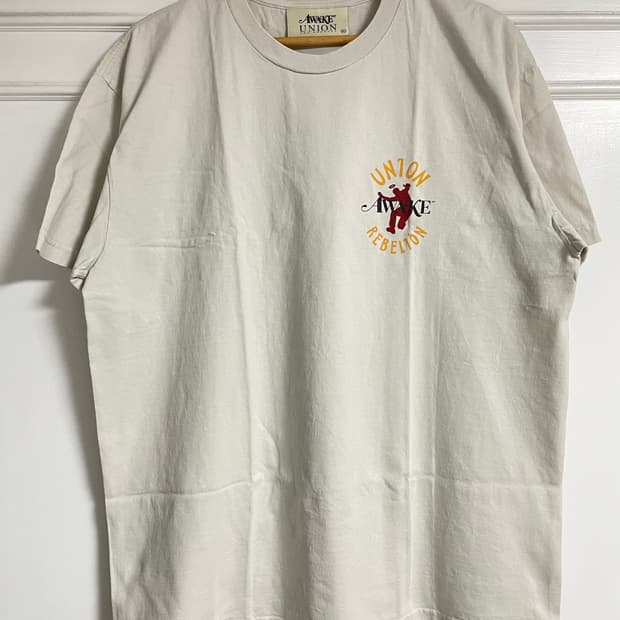Awake NY×UNION LA Rebelión Tee Ivory XL