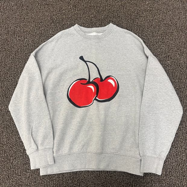 키르시 체리 프린팅 맨투맨 그레이 사이즈 1