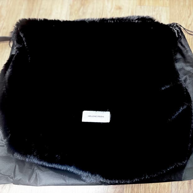 헬레네파리스 페이블 퍼 빅 숄더백 블랙