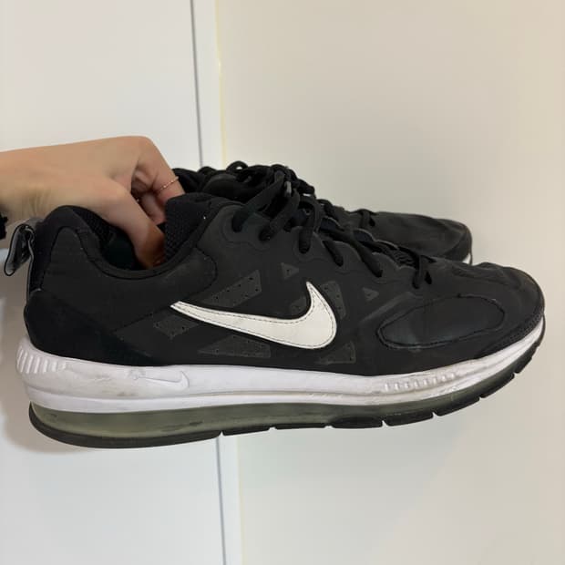 나이키 에어맥스 게놈