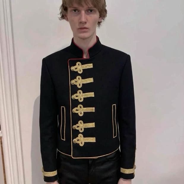 하우스네버다이 마이클잭슨 스타일 크롭기장 나폴레옹  자켓