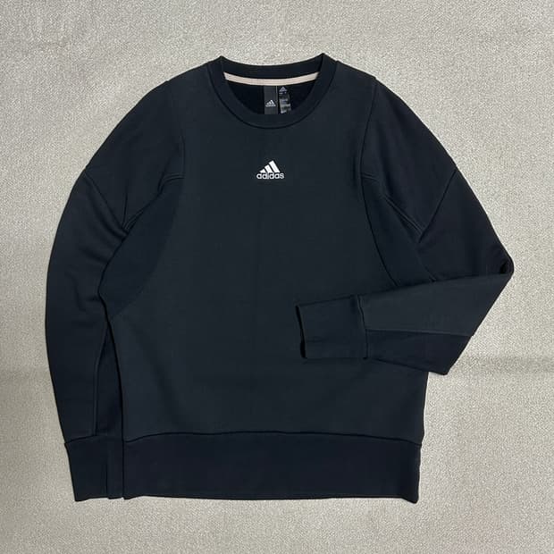 아디다스 인터널 크루 맨투맨