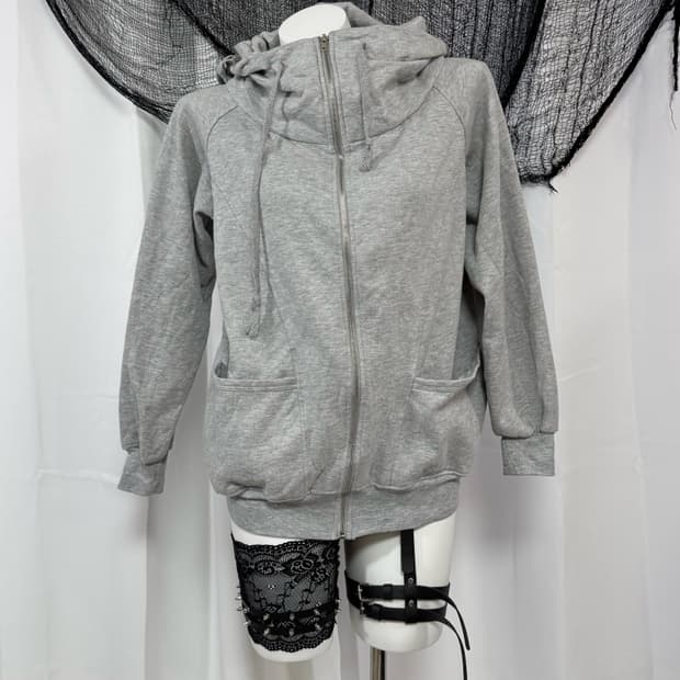 gray hood zip up