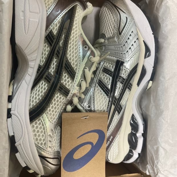 아식스 젤카야노 14 크림블랙