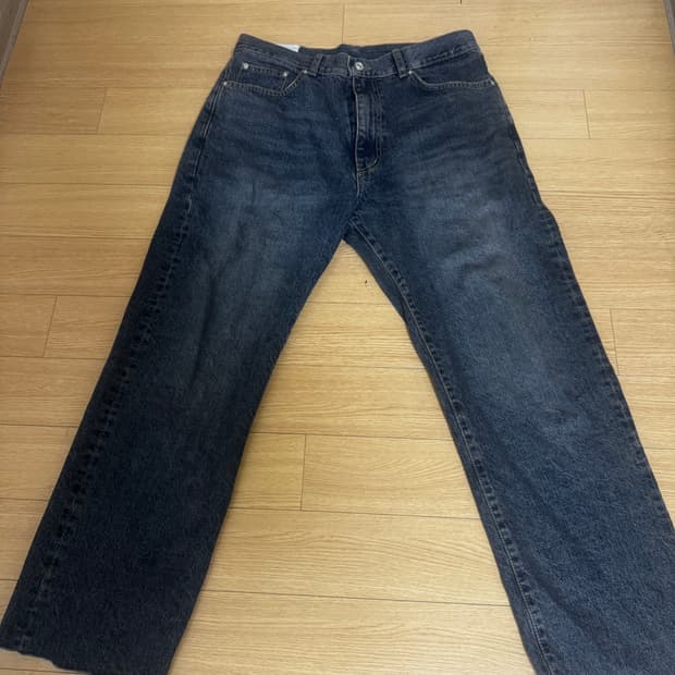 Closedoor denim