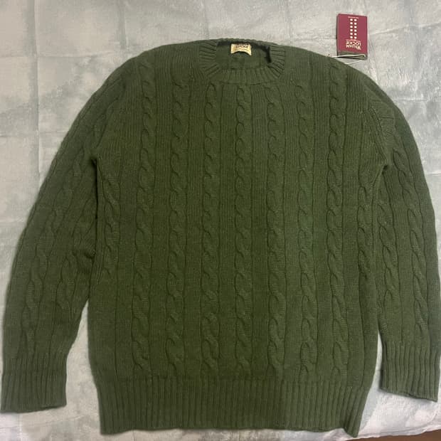 윌리엄로키 캐시미어100 케이블니트 44사이즈 택 보유