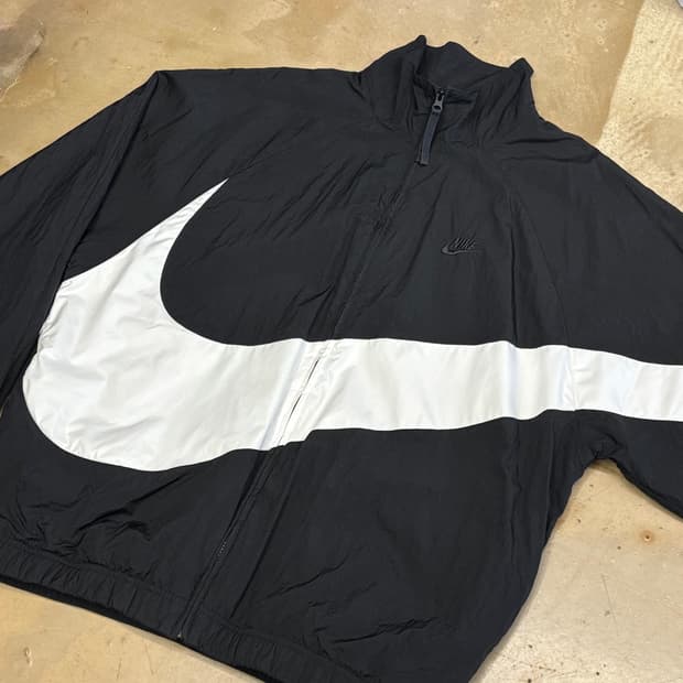 XXL 나이키 빅스우시 블랙 바람막이