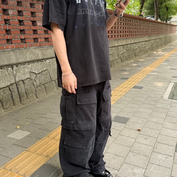 발렌시아가 디스트로이드 립스탑 카고