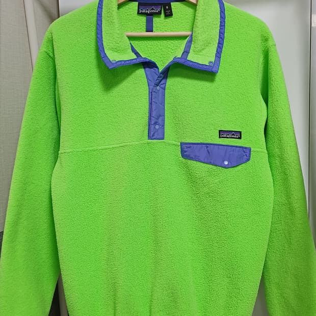 🇺🇸 [S] 파타고니아 신칠라 스냅티 올드 모델 - 네온 그린