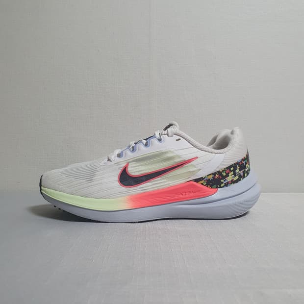 나이키 에어 윈플로9 여성 러닝화 240mm