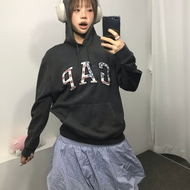 갭 성조기 차콜 후드티