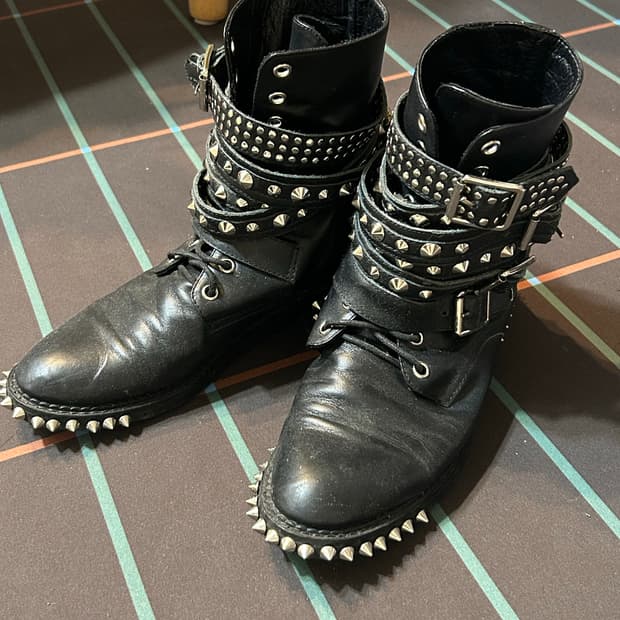 ysl 생로랑 스터드 버클 부츠 37