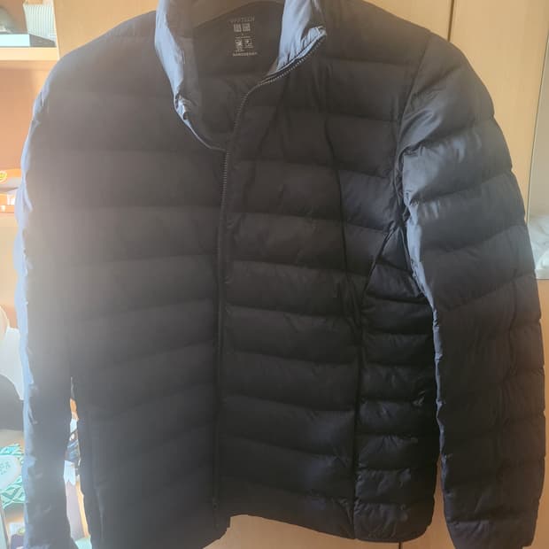 유니클로 퍼프테크 재킷 네이비 L