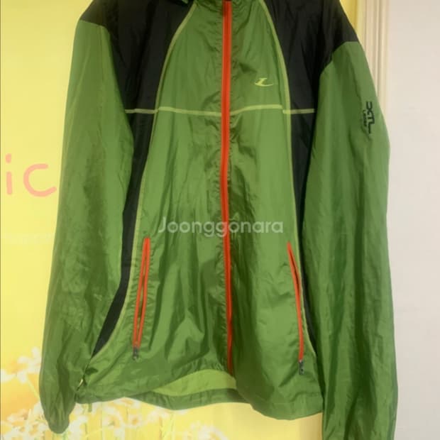 르까프 얇은 바람 막이 판매 합니다!