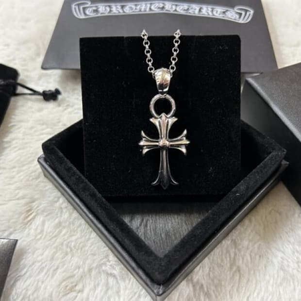 크롬하츠 목걸이 삽니다