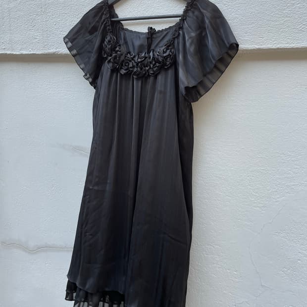 블랙 로즈 드레스