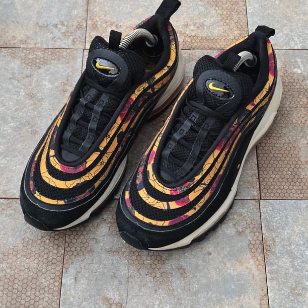 (240)나이키 에어맥스 97 se 플로럴