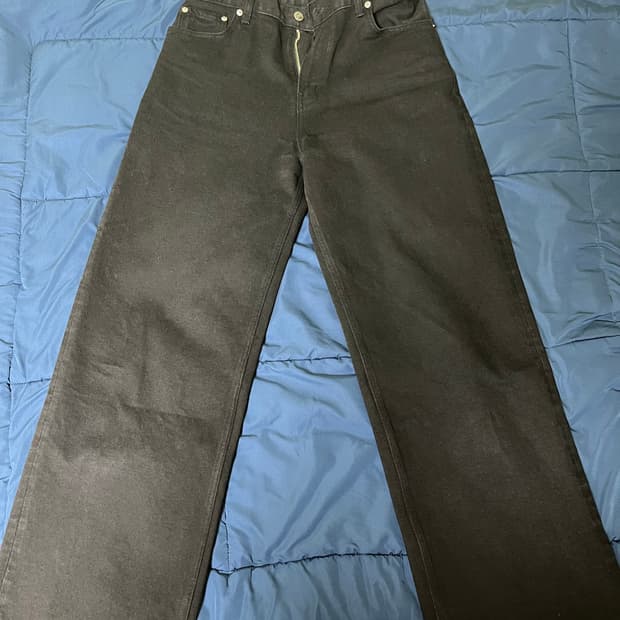 모드나인 블랙 데님팬츠