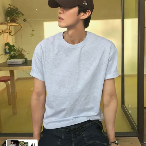르아르 에센셜 크롭 티셔츠 (화이트 메란지) m 미개봉