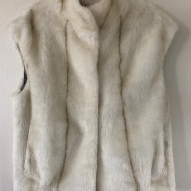 메리제이 아이보리 퍼 조끼 베스트