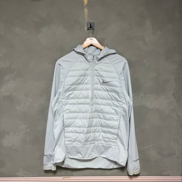 나이키 러닝 에어로로프트 반집업 경량 패딩