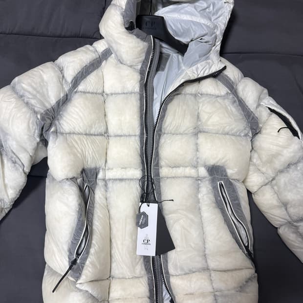 [XL] CP컴퍼니 dd쉘 패딩 자켓 거즈 화이트