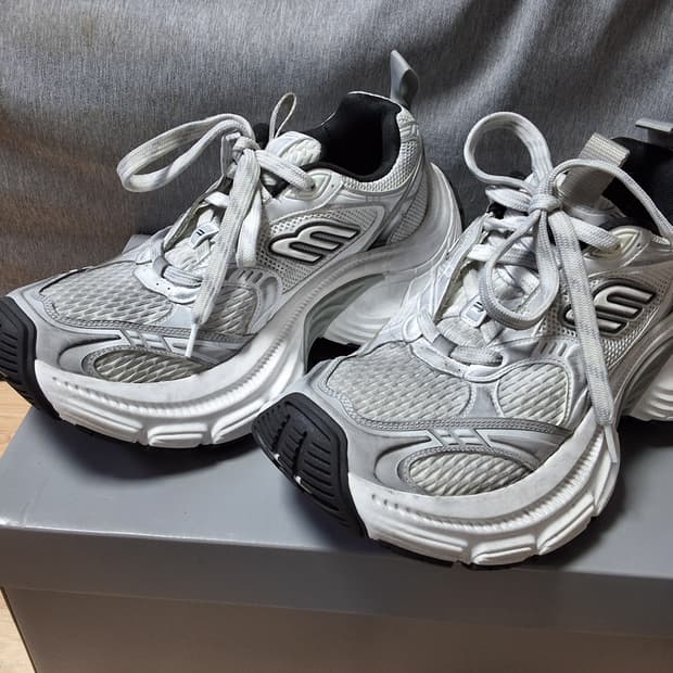 발렌시아가 10xl 스니커즈 화이트 42