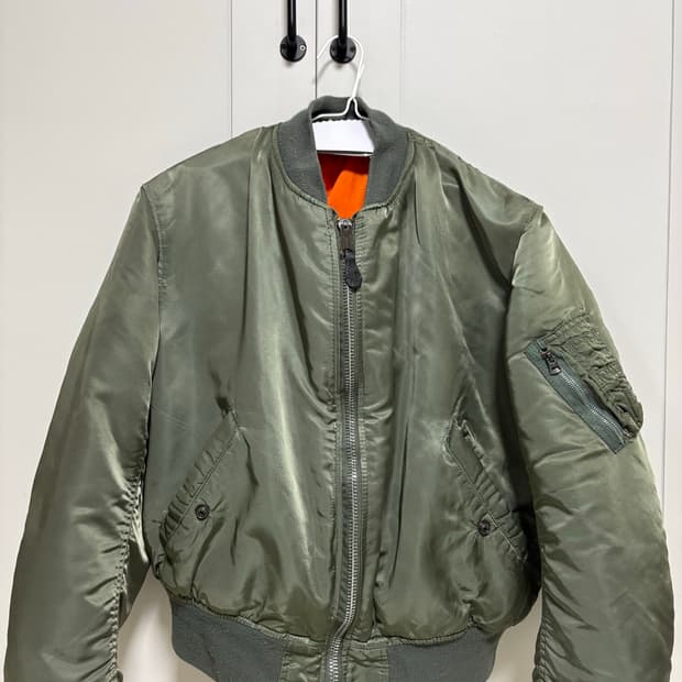 90s Alpha Industries ma-1 usa (L)