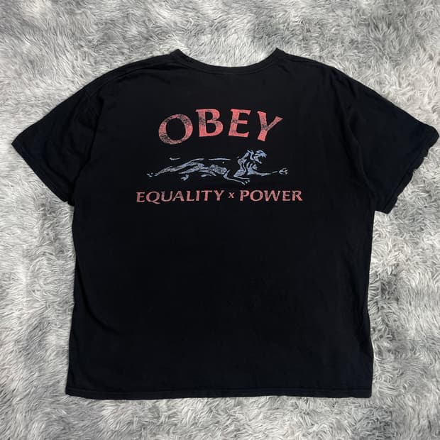 OBEY 오베이 올드스쿨 빅로고 박시핏 반팔 티셔츠y 6549
