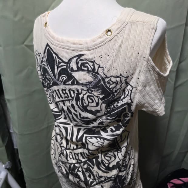 디그딥 어깨 트임 반팔 펑크 