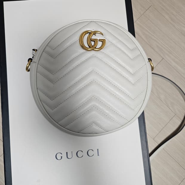 구찌 템버린백 화이트