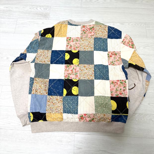 [1] 캐피탈 퀼트 투톤 빅 스웻셔츠