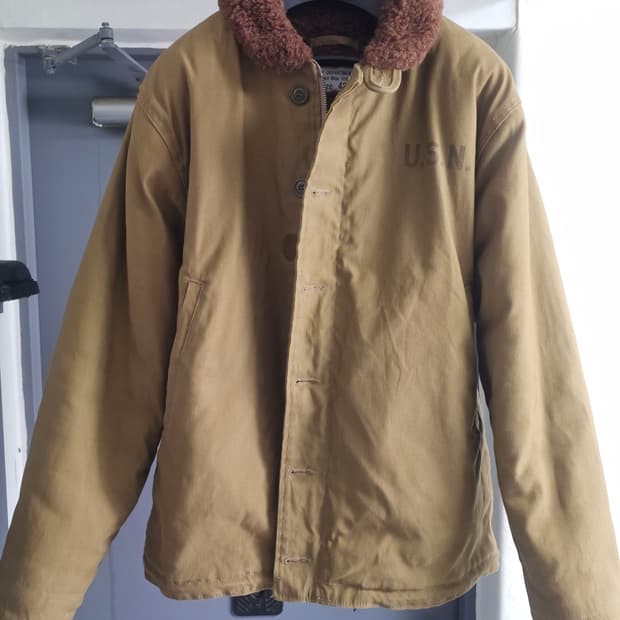 레드토네이도 N1 42사이즈