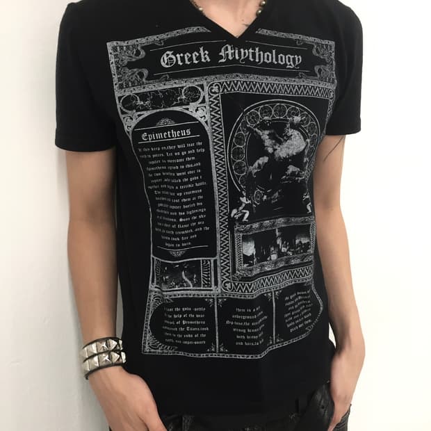 Semantic Design Greek mythology v-neck t