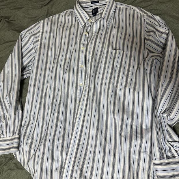 갭 스트라이프 셔츠