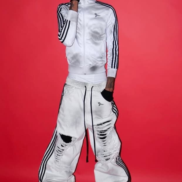 Yori sports 5 stripe dirty pants를 구합니다