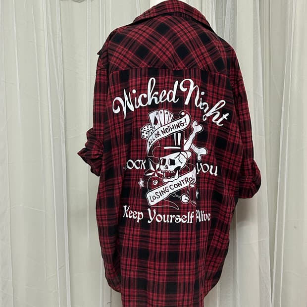 Amore puro 스컬프린팅 레드체크 펑크셔츠 나나깔